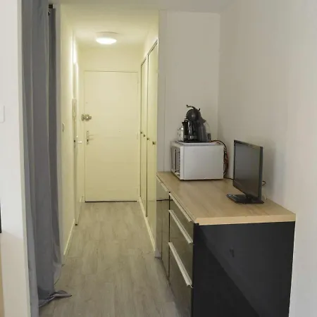 Studio Cap D'Agde, 1 Piece, 4 Personnes - Fr-1-249-331 * Agde