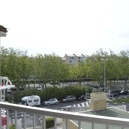 Studio Cap D'Agde, 1 Piece, 4 Personnes - Fr-1-249-331 * Agde